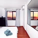 Sunset Paradise 阿德耶