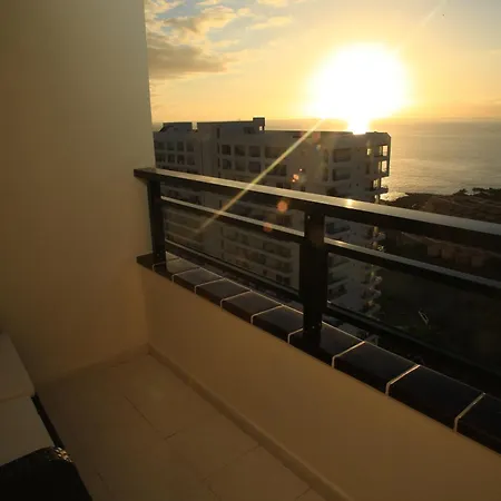 Sunset Paradise 阿德耶