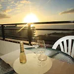 Апартаменты Sunset Paradise Адехе