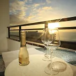 Апартаменты Sunset Paradise Адехе