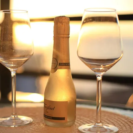 아파트 Sunset Paradise 아데제