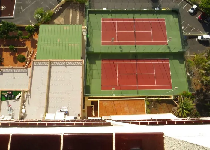 Sunset Paradise 아데제