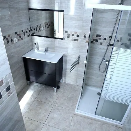 Апартаменти Sunset Paradise